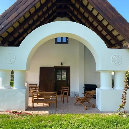 A Nyugalom Haza Villa Szentbekkalla