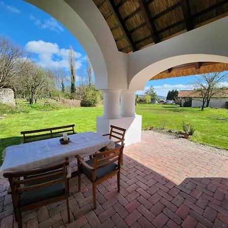 Villa A Nyugalom Haza Szentbekkalla