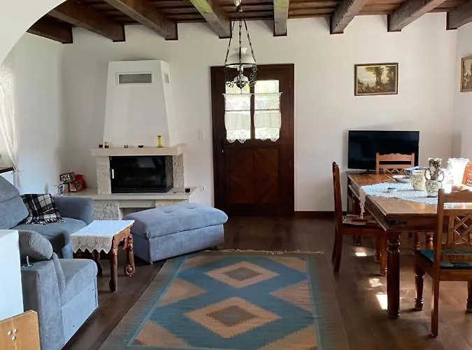 וילה A Nyugalom Haza סנטבקאלה