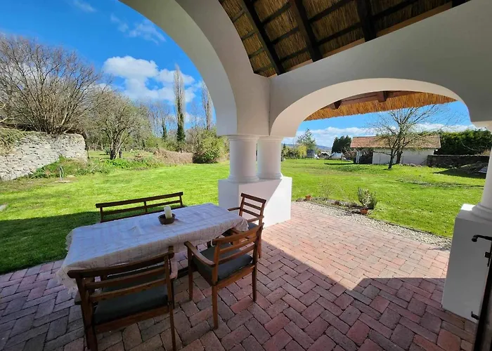 וילה A Nyugalom Haza סנטבקאלה