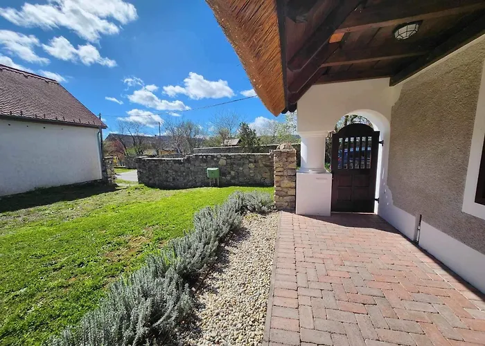 A Nyugalom Haza וילה